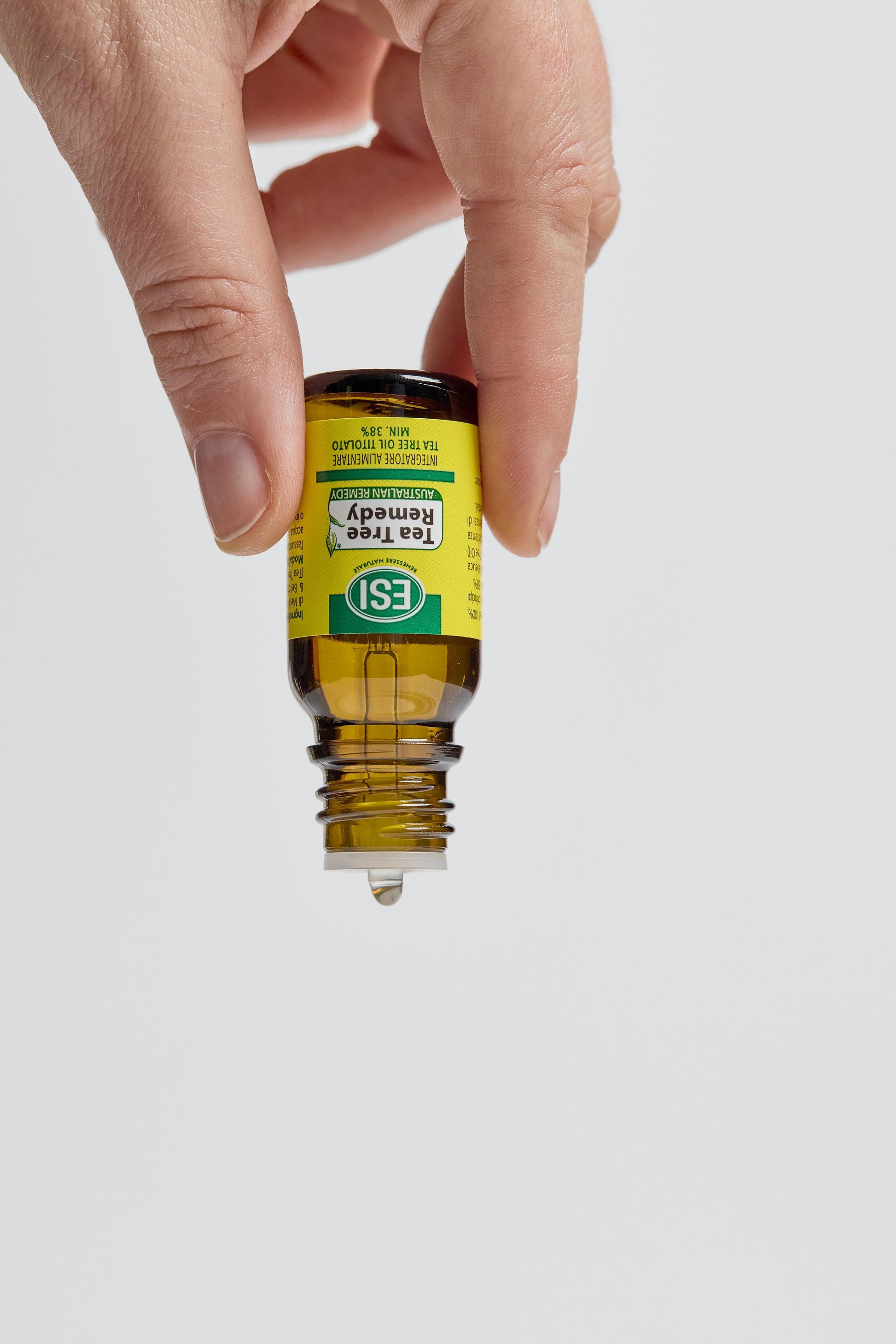 8008843004928_Tea Tree Remedy oil_10 ml_02