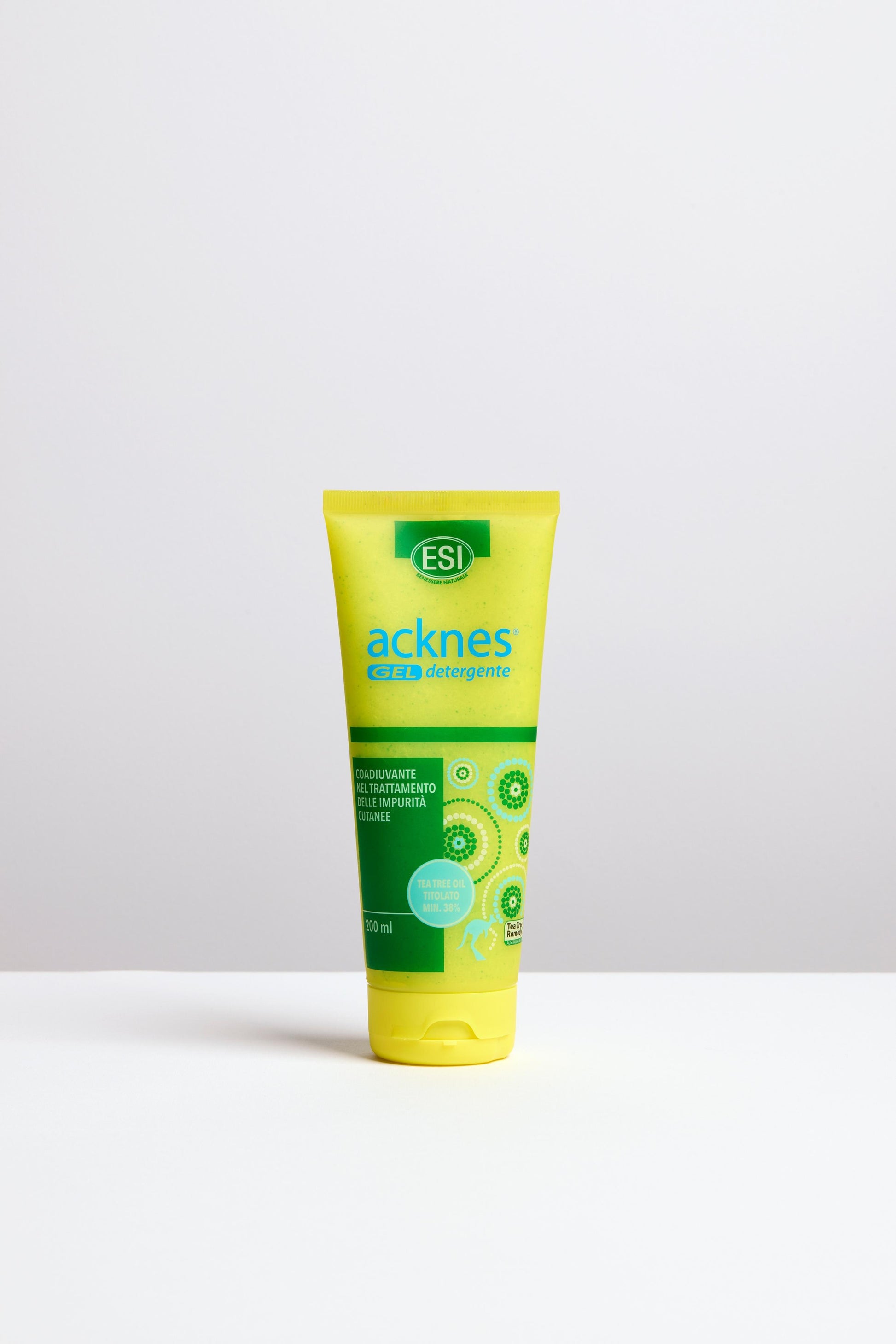8008843135066_Acknes_Gel Detergente_200 ml_01