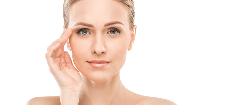 Rughe, acne e smagliature: come eliminare le imperfezioni della pelle